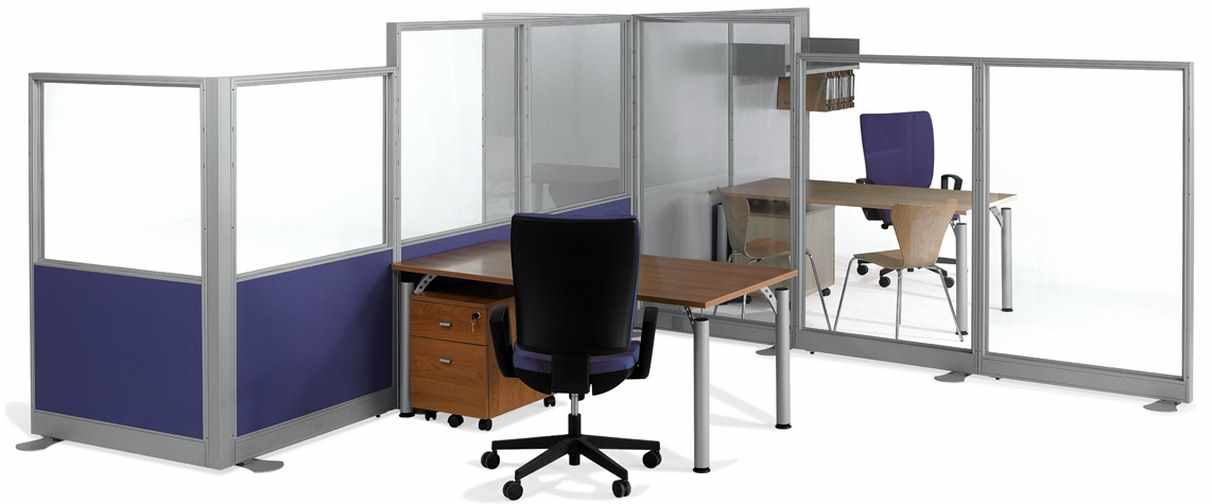 biombos unidos de cristal y de madera